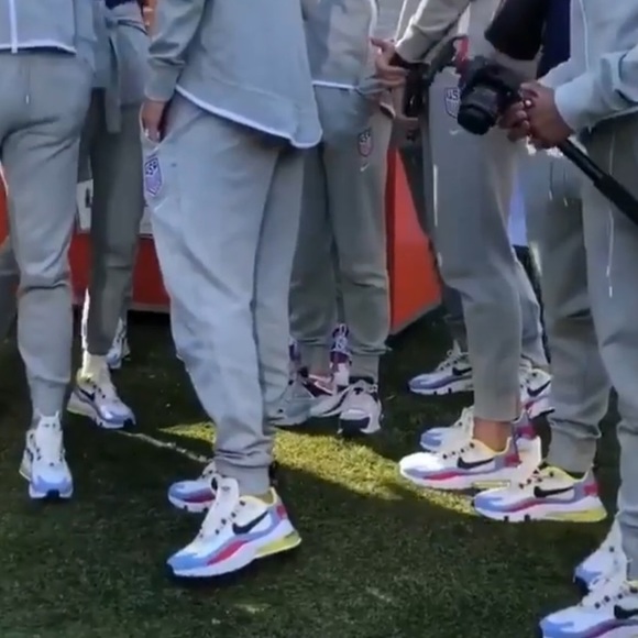 Nike React 270 Women’s World Cup 2019 sz 6.5 - Picture 14 of 14